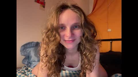 Mikky or Moon online show from 20, 9, 2025