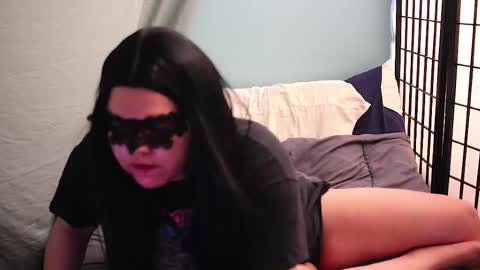 Snapshot of magicalgirlfrieren chatting on 29, 10, 2025 magicalgirlfrieren online show from 29, 10, 2025