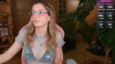 Nicole online show from 22, 10, 2025