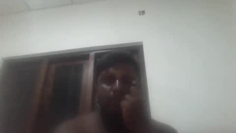 Snapshot of maheel11 chatting on 18, 11, 2025 maheel11 online show from 18, 11, 2025