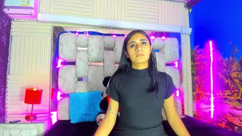 mahiara hot online show from 25, 5, 2026