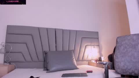 maia_520 online show from 11, 3, 2026