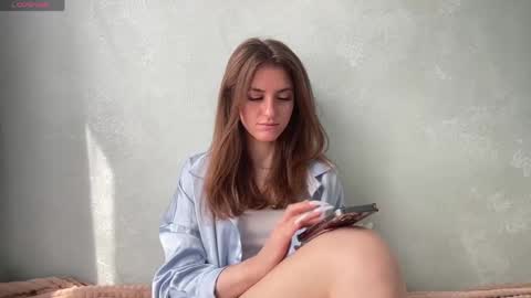 Snapshot of maiabarthe chatting on 12, 5, 2026 M I A online show from 12, 5, 2026