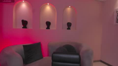  Maia  online show from 20, 12, 2025