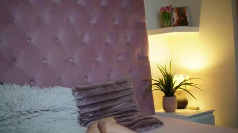  Maia  online show from 15, 1, 2026