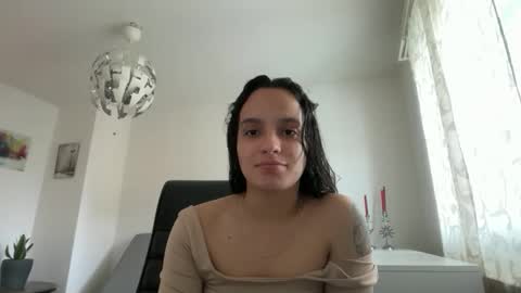 Maia  online show from 14, 4, 2026