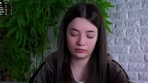 Lucy online show from 29, 4, 2026