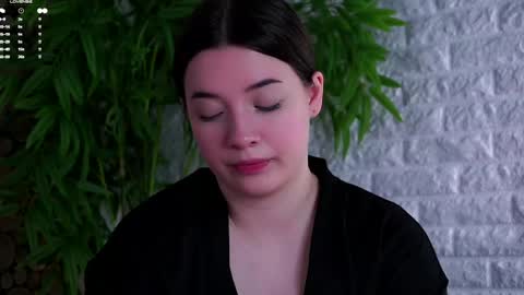 Snapshot of maidabuoy chatting on 1, 5, 2026 Lucy online show from 1, 5, 2026