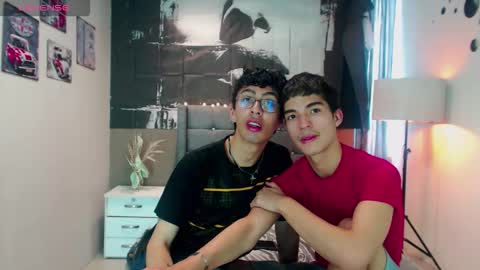 Snapshot of maik_x_dave chatting on 18, 10, 2025 MAIK AND DAVE online show from 18, 10, 2025