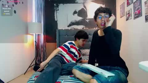 Snapshot of maik_x_dave chatting on 15, 11, 2025 MAIK AND DAVE online show from 15, 11, 2025