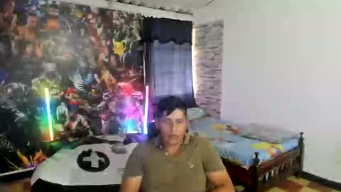 Snapshot of maiker_lozano_ chatting on 23, 10, 2025 maiker lozano online show from 23, 10, 2025