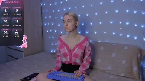 Your kitty online show from 12, 11, 2025