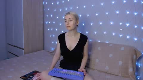 Your kitty online show from 22, 11, 2025