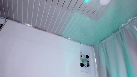 Mailyn online show from 5, 1, 2026