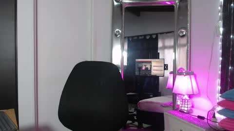 mailyn_gold online show from 11, 4, 2026