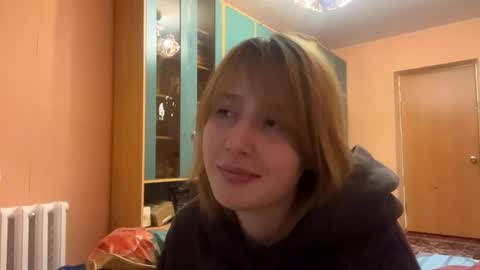 Evie online show from 4, 6, 2026