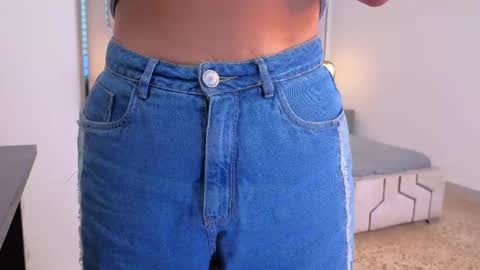 Snapshot of maise_hill1 chatting on 27, 4, 2026 MAISE online show from 27, 4, 2026