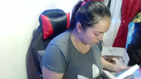 Hello friends Im on another account    online show from 22, 1, 2025