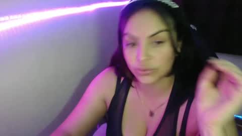 Hello friends Im on another account    online show from 3, 3, 2025