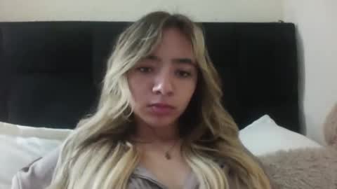 majo_gomezz online show from 8, 3, 2026