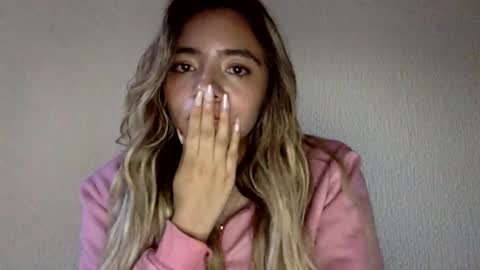 majo_gomezz online show from 1, 4, 2026