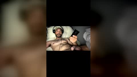 Snapshot of majorb986 chatting on 18, 12, 2025 majorb986 online show from 18, 12, 2025