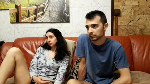 Snapshot of make_me_feel chatting on 19, 4, 2026 Lena Ian online show from 19, 4, 2026