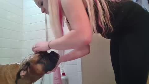 Snapshot of makinziirain chatting on 25, 2, 2026 KarizmaticKitten online show from 25, 2, 2026