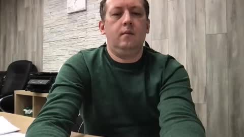 Snapshot of maks199402 chatting on 6, 1, 2026 maksoffice online show from 6, 1, 2026