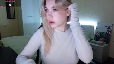 maksisisia online show from 4, 12, 2025