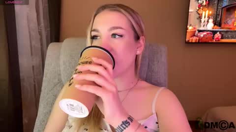 maksisisia online show from 22, 12, 2025