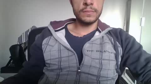 Snapshot of maleboyz chatting on 8, 3, 2025 Boybi online show from 8, 3, 2025