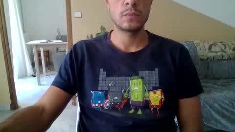 Snapshot of maleboyz chatting on 9, 10, 2025 Boybi online show from 9, 10, 2025