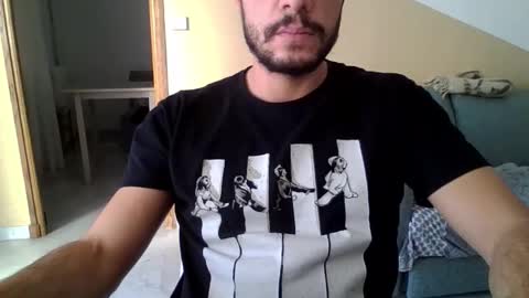 Snapshot of maleboyz chatting on 9, 11, 2025 Boybi online show from 9, 11, 2025