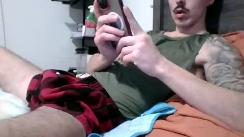 Snapshot of malemuscle11 chatting on 18, 2, 2026 Men online show from 18, 2, 2026