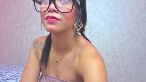 Malia foox online show from 30, 11, 2025