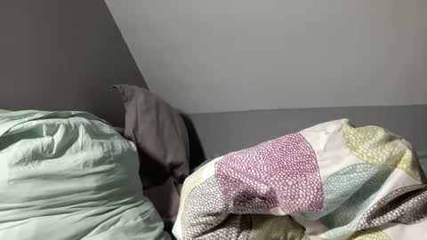 Charlyyee   online show from 23, 2, 2025