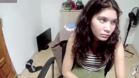 Snapshot of mallorymyers chatting on 9, 10, 2025 mallorymyers online show from 9, 10, 2025