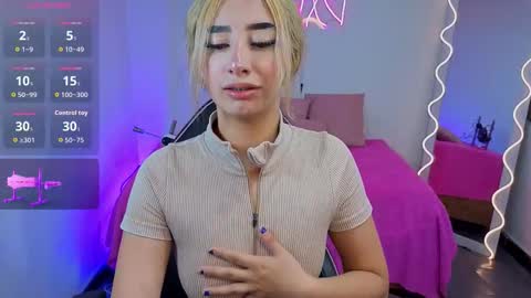 Malory  online show from 13, 9, 2025