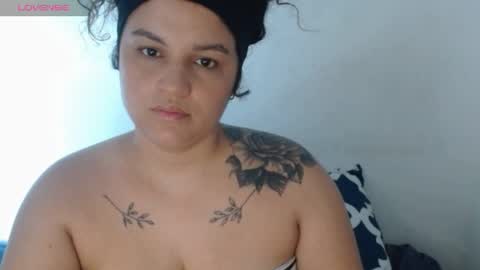 MI INSTAGRAM soy glory01 online show from 1, 4, 2026