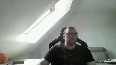 breton online show from 5, 1, 2025