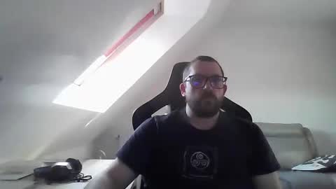 breton online show from 15, 2, 2025