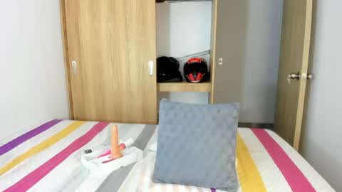 Snapshot of malucam_06 chatting on 30, 7, 2026 instagram nueela online show from 30, 7, 2026