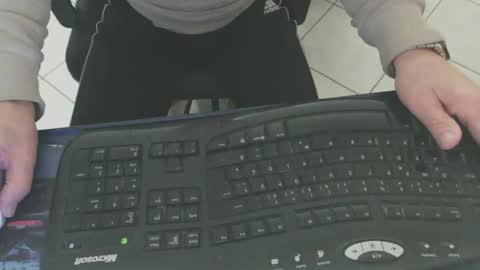 Snapshot of maly246 chatting on 3, 2, 2026 maly246 online show from 3, 2, 2026