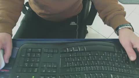 Snapshot of maly246 chatting on 11, 2, 2026 maly246 online show from 11, 2, 2026