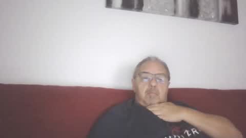 Snapshot of mambow99 chatting on 16, 2, 2025 OLDMANFREE online show from 16, 2, 2025
