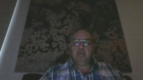 Snapshot of mambow99 chatting on 5, 4, 2026 OLDMANFREE online show from 5, 4, 2026