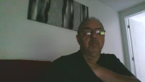 Snapshot of mambow99 chatting on 11, 4, 2026 OLDMANFREE online show from 11, 4, 2026