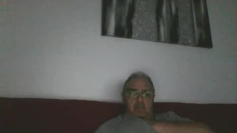Snapshot of mambow99 chatting on 5, 5, 2026 OLDMANFREE online show from 5, 5, 2026