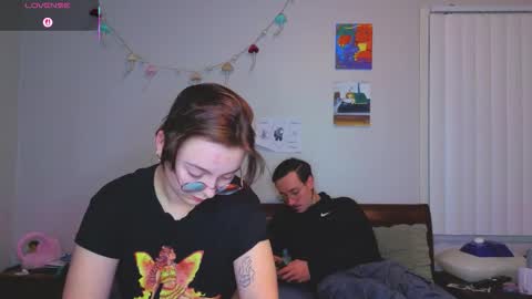 MamiCloudz online show from 16, 12, 2025